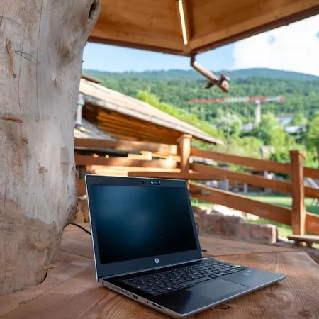 Alaska House - Yukon Apartment