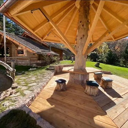 Alaska House - Yukon *