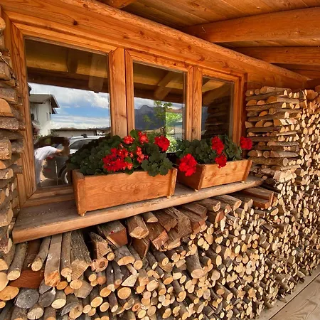 Alaska House - Yukon Trento