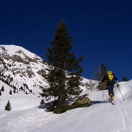 Alaska House - Yukon Trydent