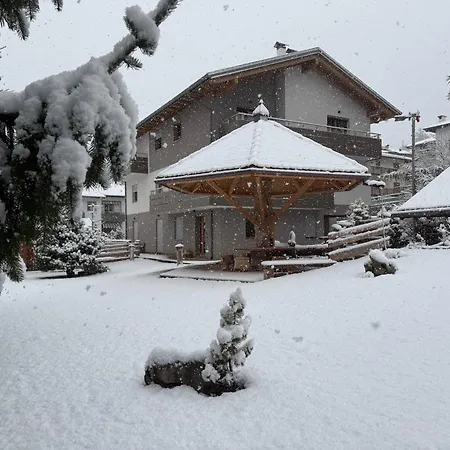 Alaska House - Yukon Trento